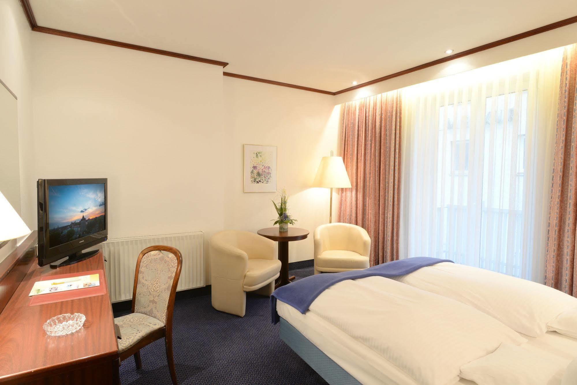 Ringhotel Loew´s Merkur 4* Nürnberg