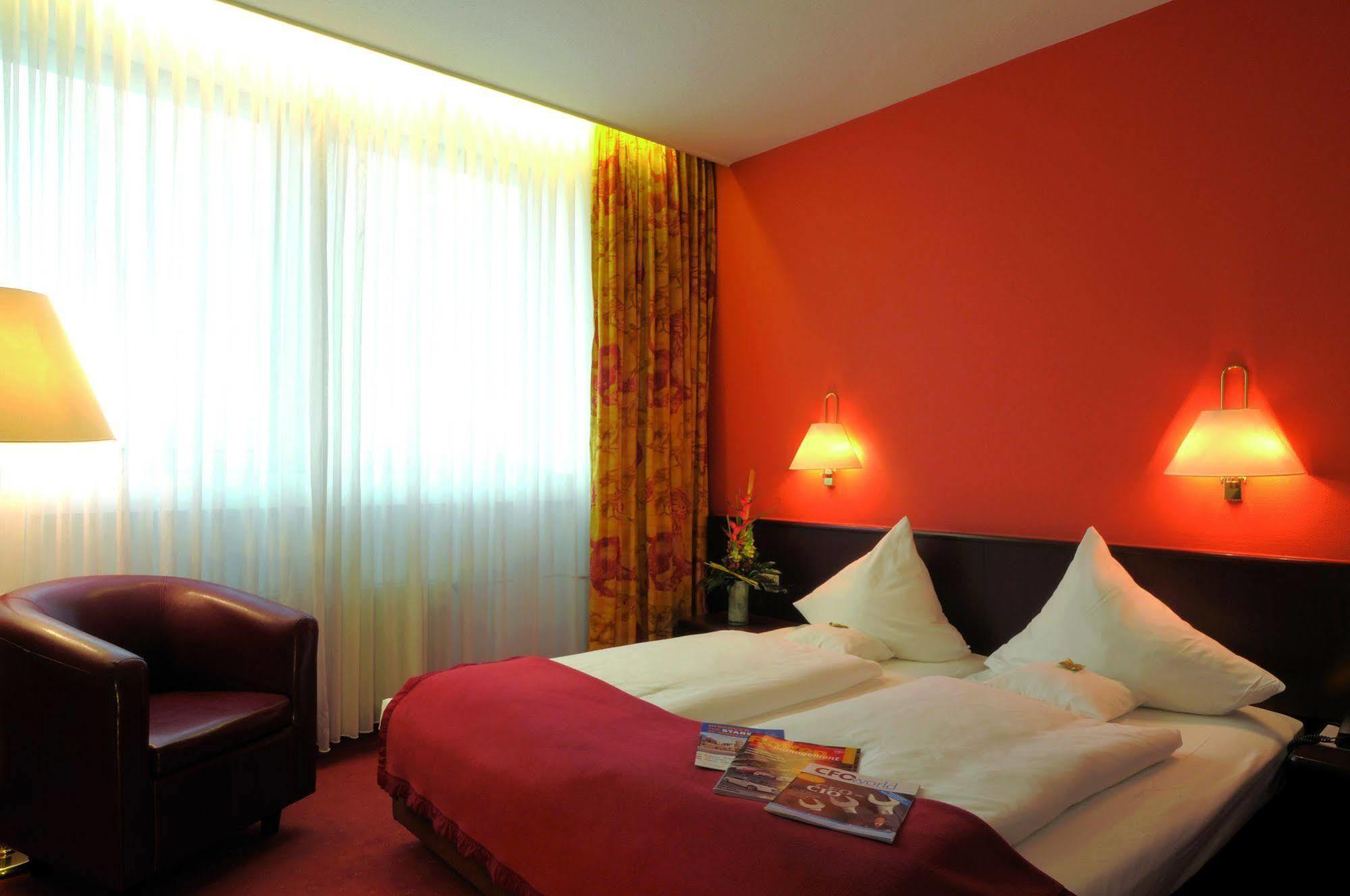 Ringhotel Loew´s Merkur Hotel 4*